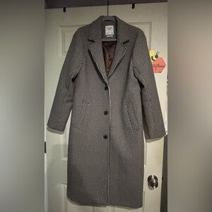Women's Black and White Houndstooth Coat